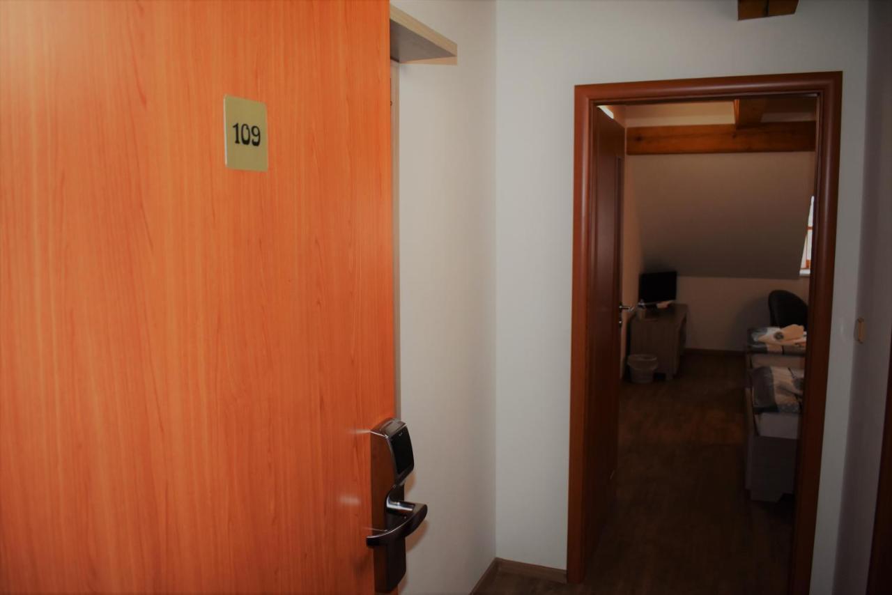 Tyniste nad Orlici Motel Roubenka מראה חיצוני תמונה